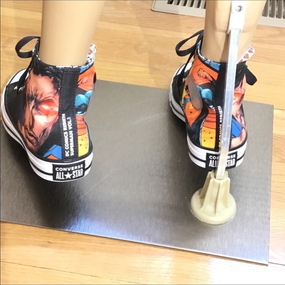 Converse High Top Sneakers. DC Comics, Superman - Picture 5 of 7